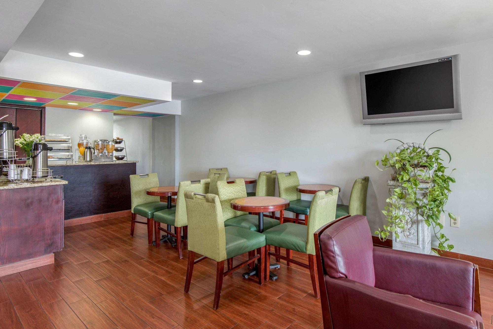 Restaurant Econo Lodge Aiken Central