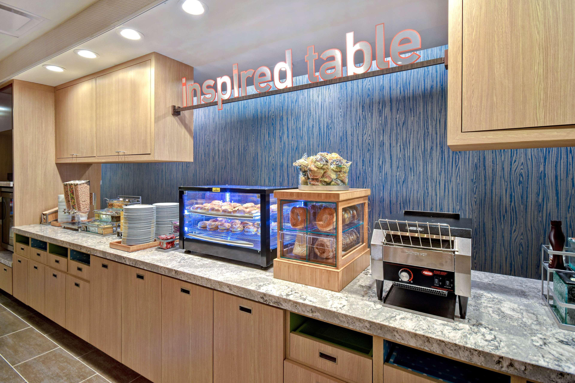 Restaurant Home2 Suites by Hilton Eau Claire South