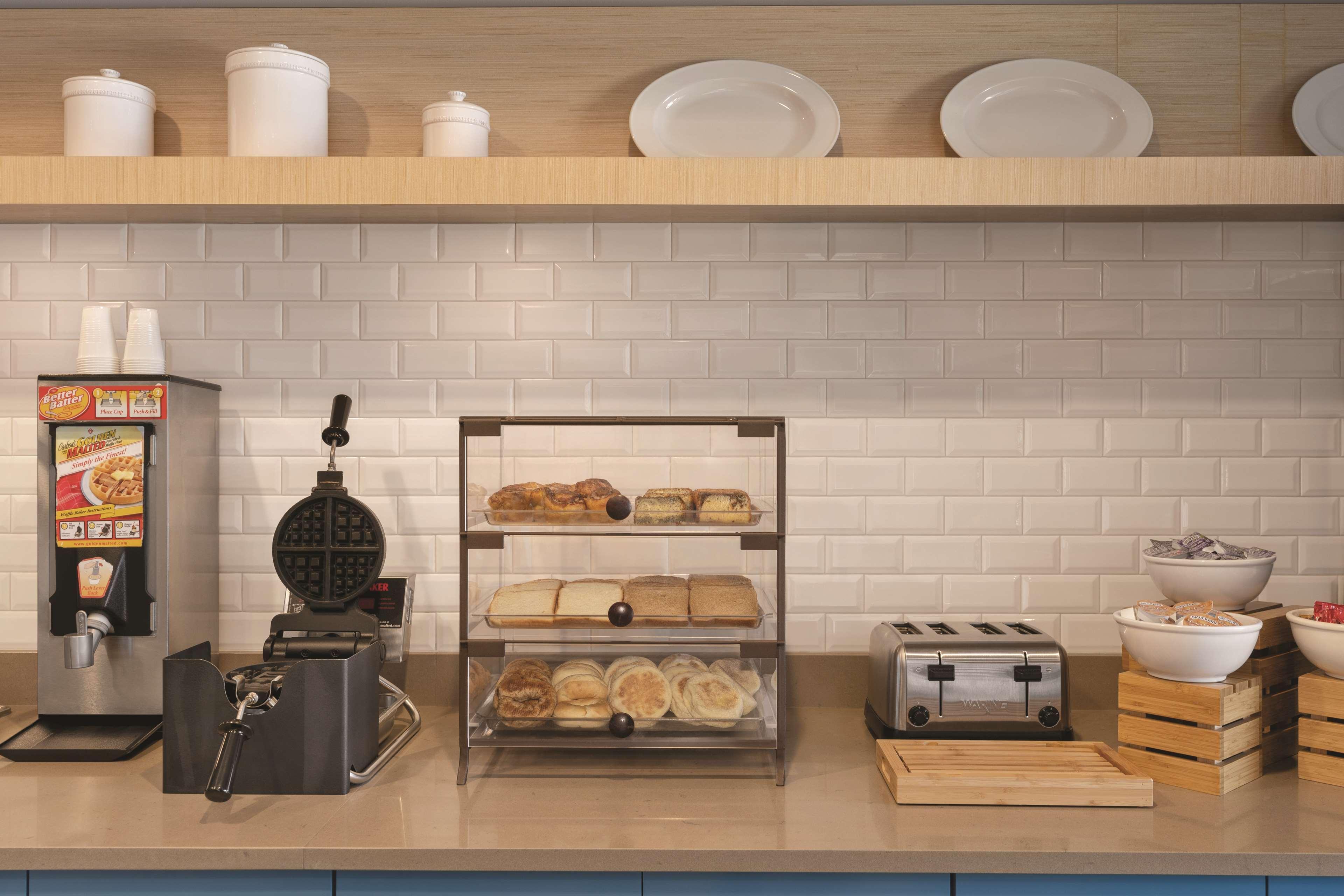 Restaurant Country Inn & Suites by Radisson, Raleigh-Durham A