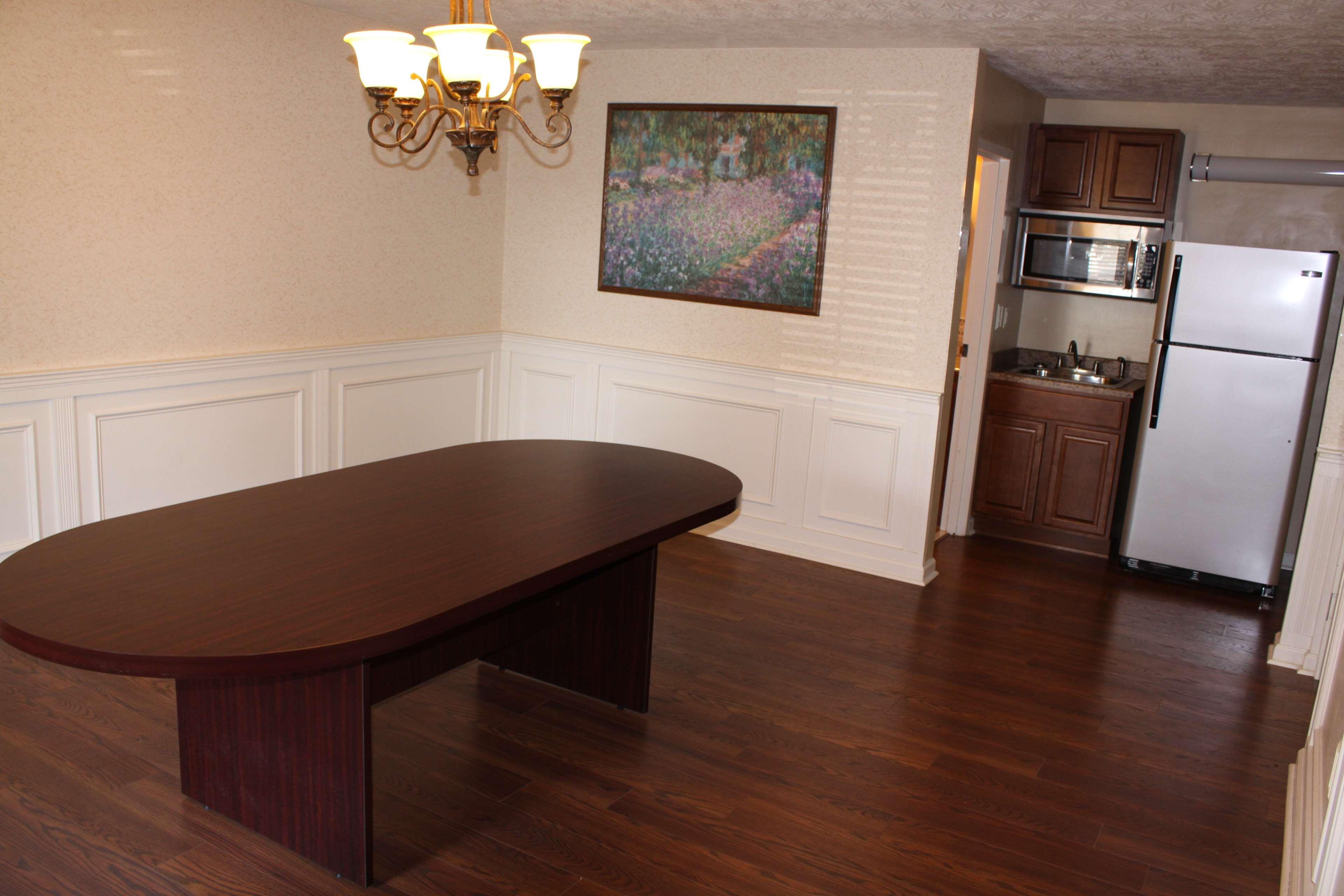 Sala de Reuniones Bluegrass Extended Stay Hotel