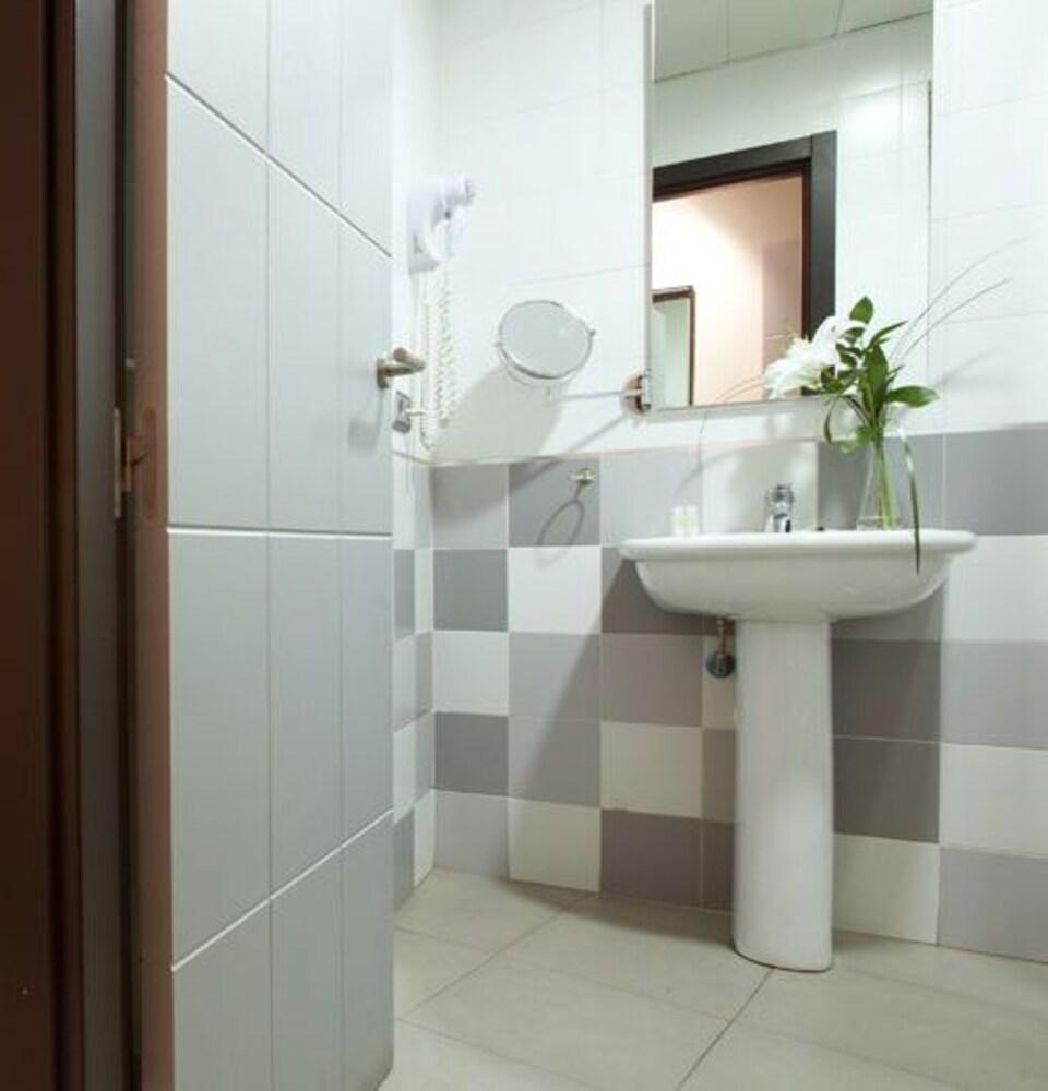 Set de Habitación Hotel Aptos Alejandra Home