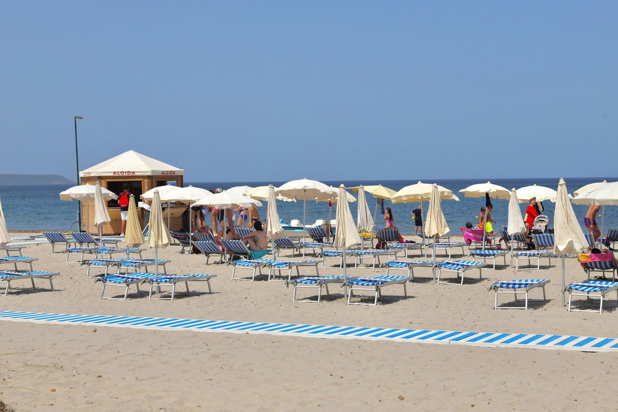 Playa Hotel Ribot with pool in Arborea