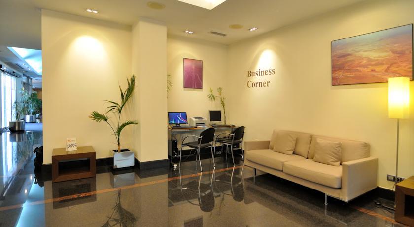 Instalaciones Recreativas Hotel Clement Barajas