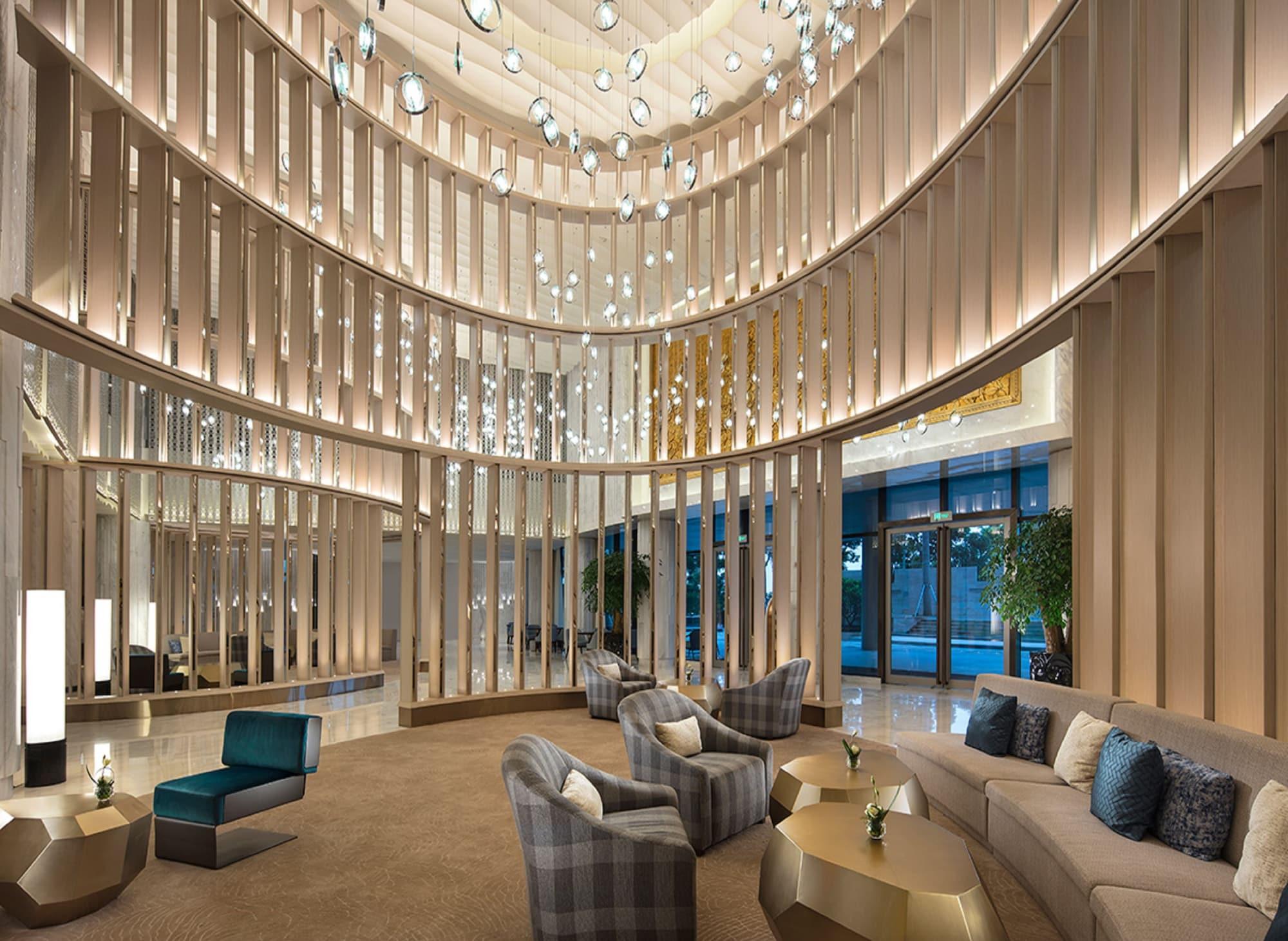 Vista Lobby Grand Bay Hotel Zhuhai