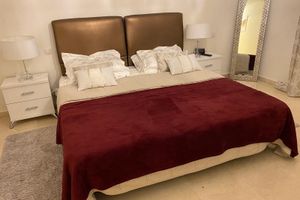 Alquiler Vacacional - 3 bed luxury beach side apartment