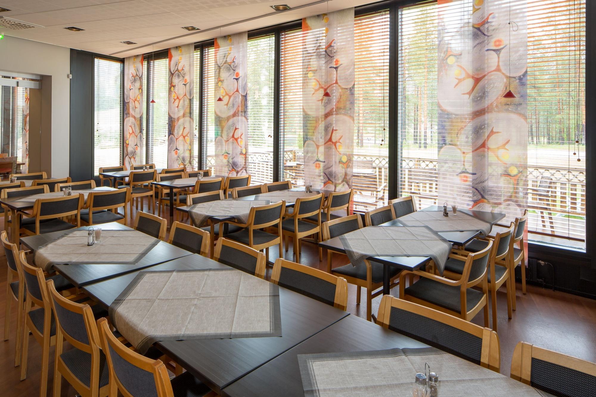 Sala de Reuniones Holiday Club Salla Superior Apartments