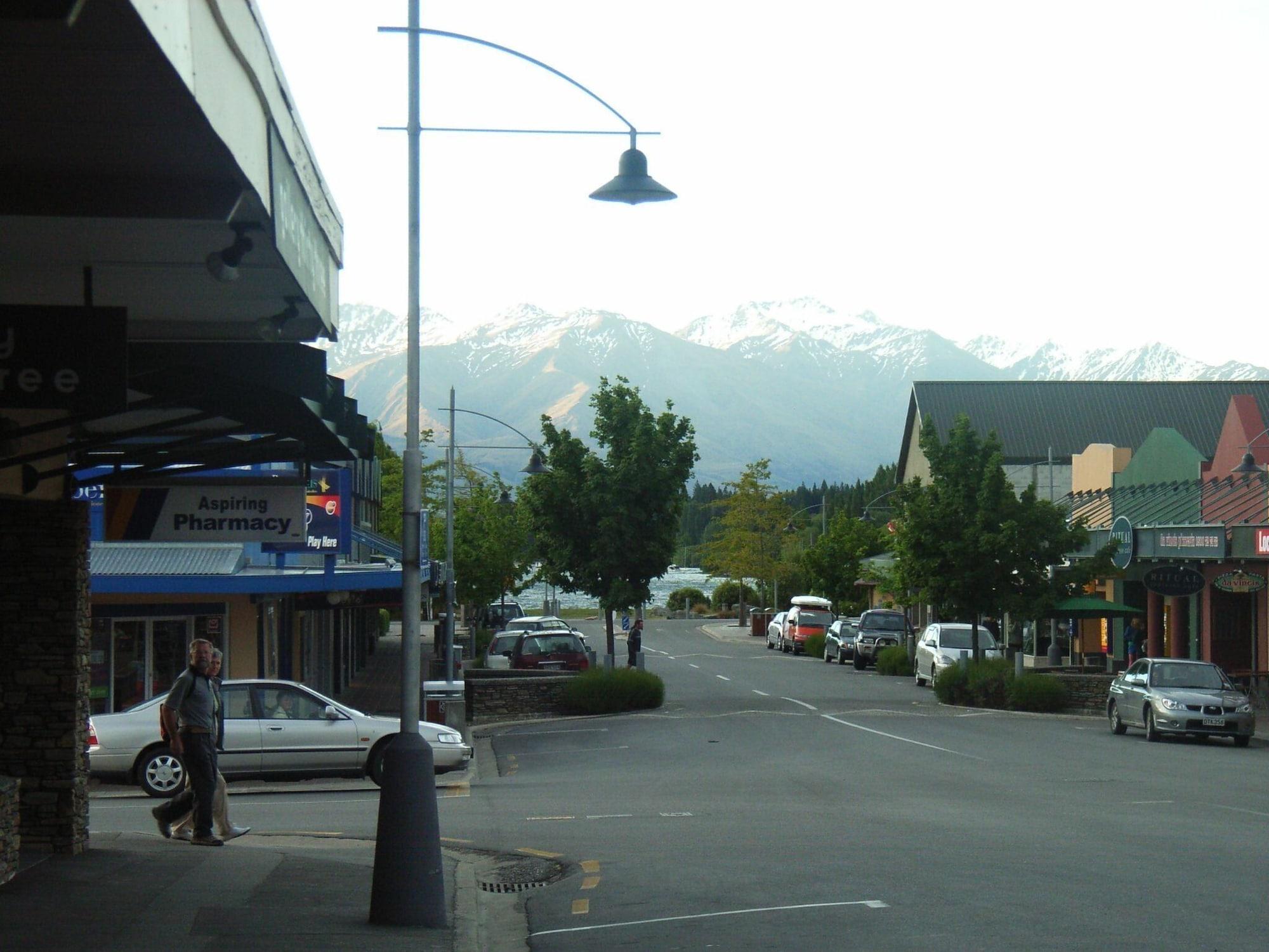 Vista Exterior Bella Vista Motel Wanaka