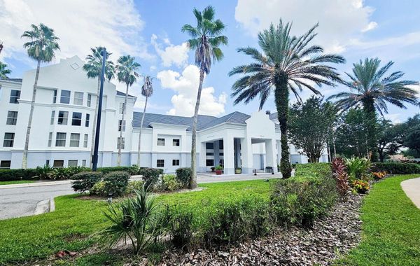 MONTREAL SUITES ORLANDO by IHG - Hoteles cerca de Premium Outlets en Orlando