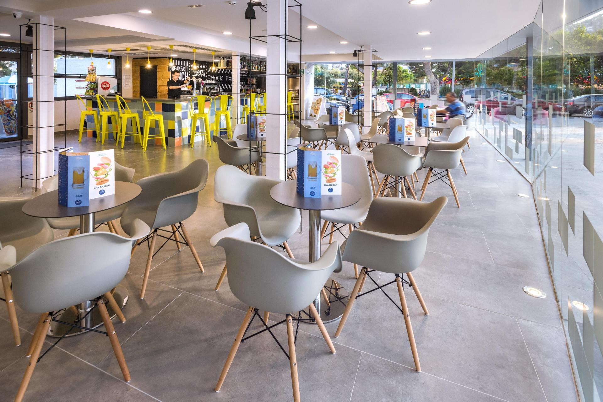 Bar/Salón Ght Sa Riera