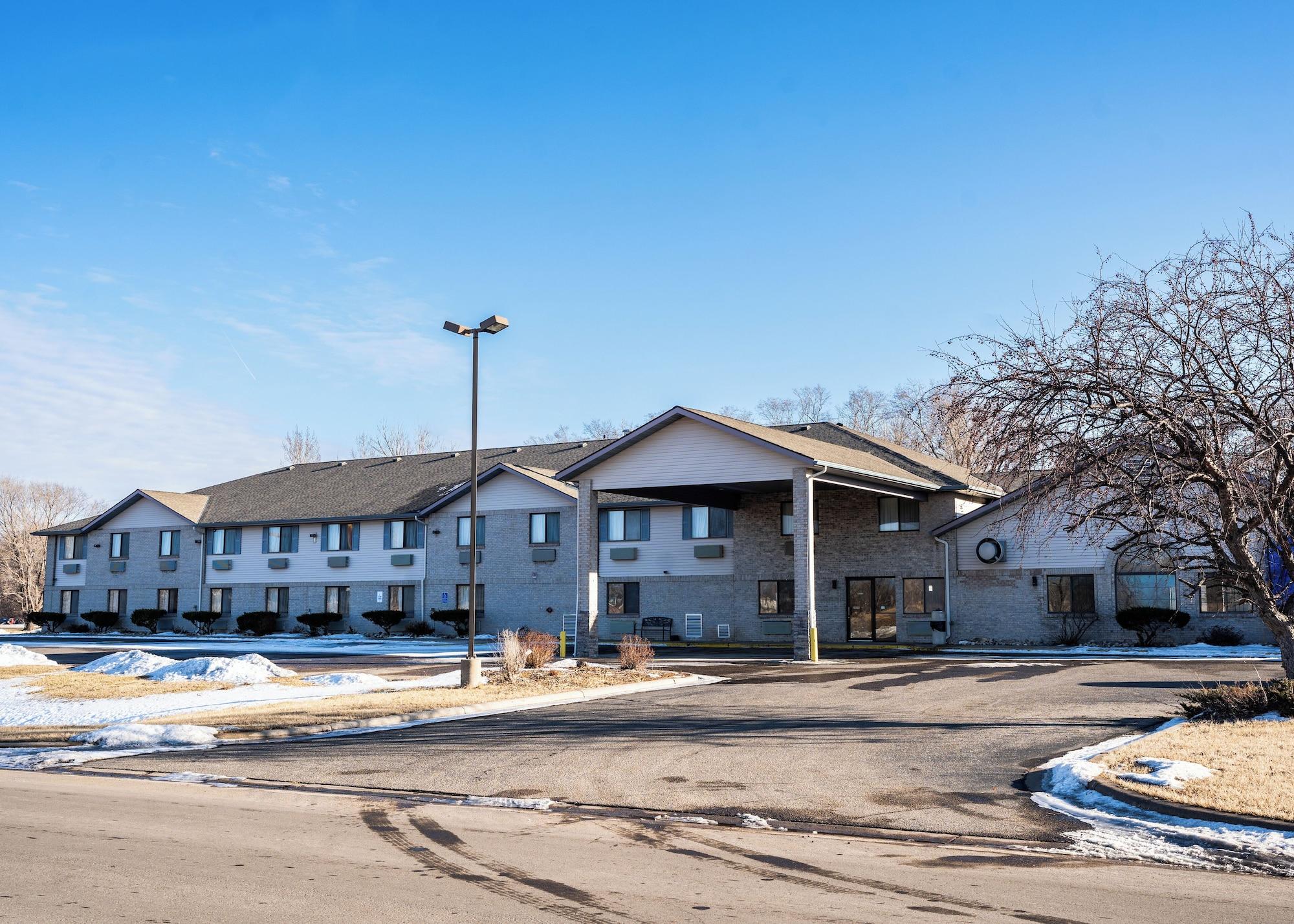 Vista Exterior Wrangler Hotel