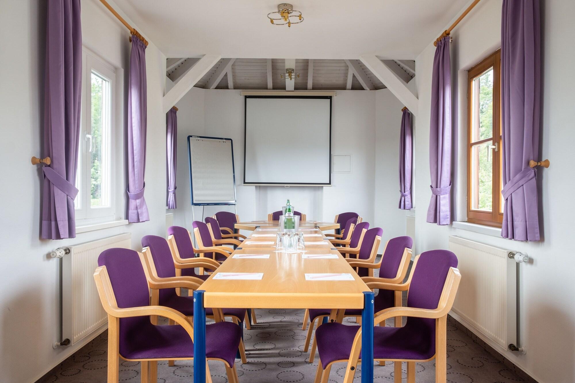 Centro de Negocios Akzent Hotel Haus Sonnenberg