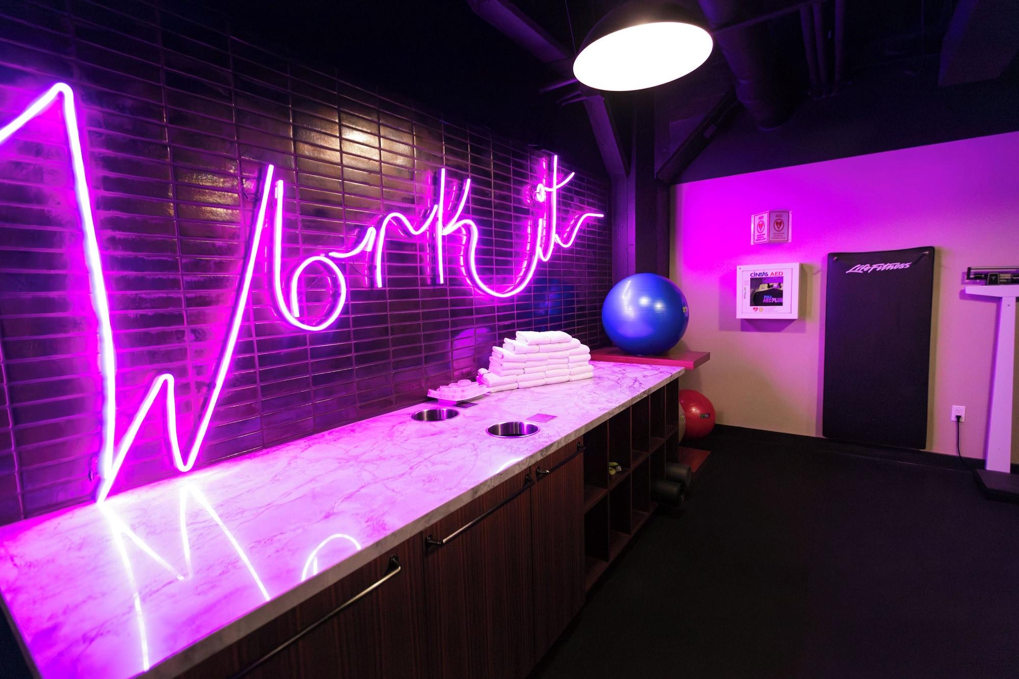 Gimnasio Axiom Hotel