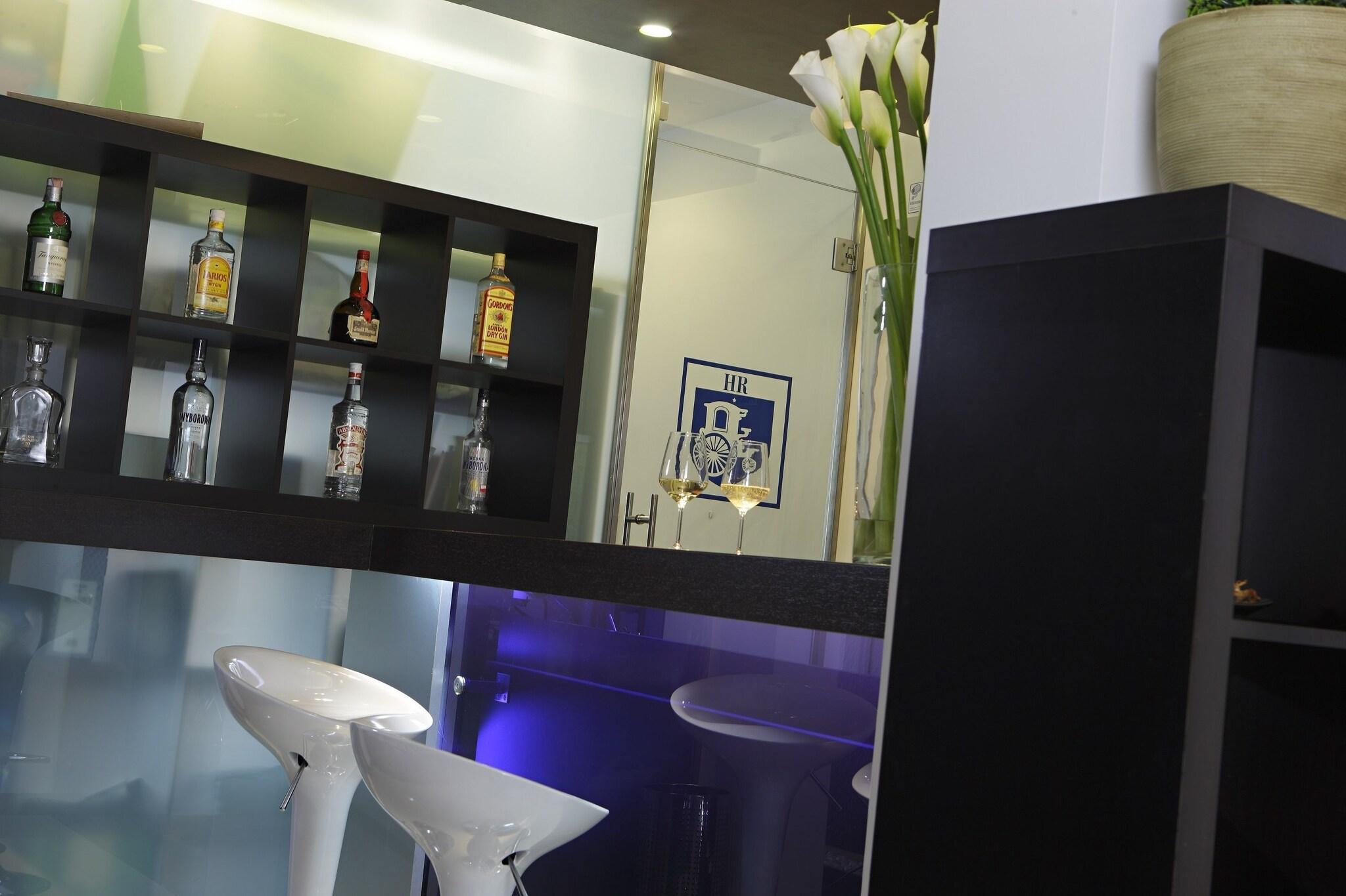 Bar/Salón Hotel Roberta