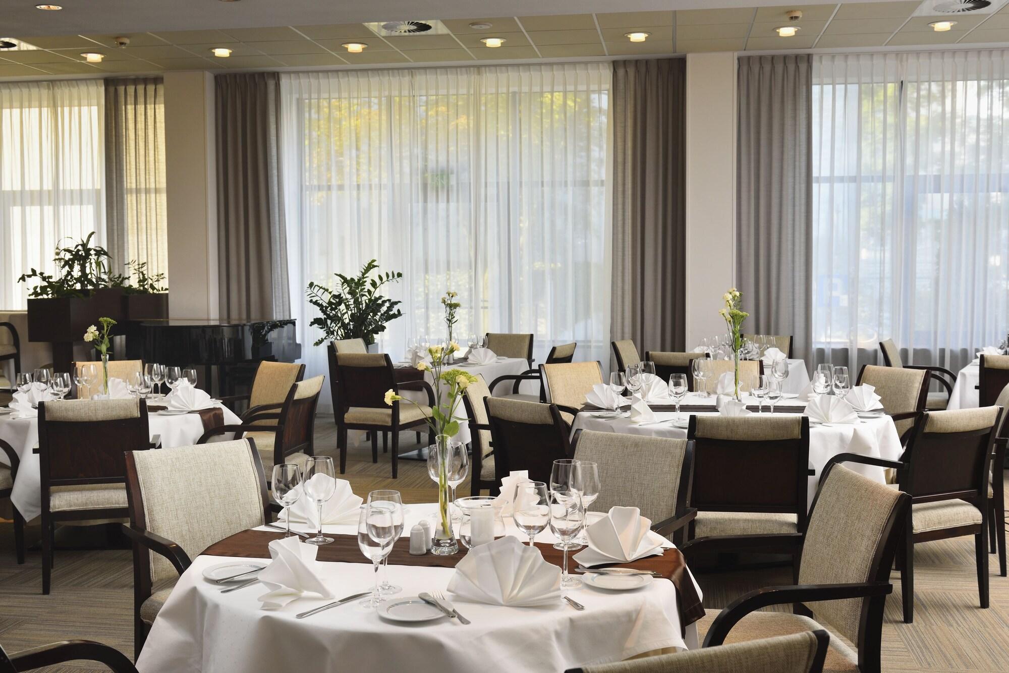 Restaurant City Hotel