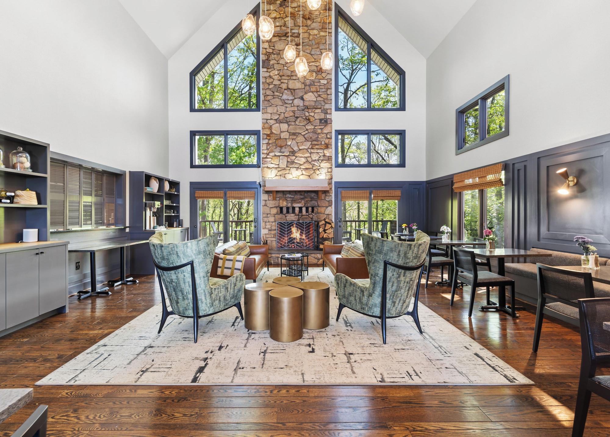 Vista Lobby Iris Inn and Cabins