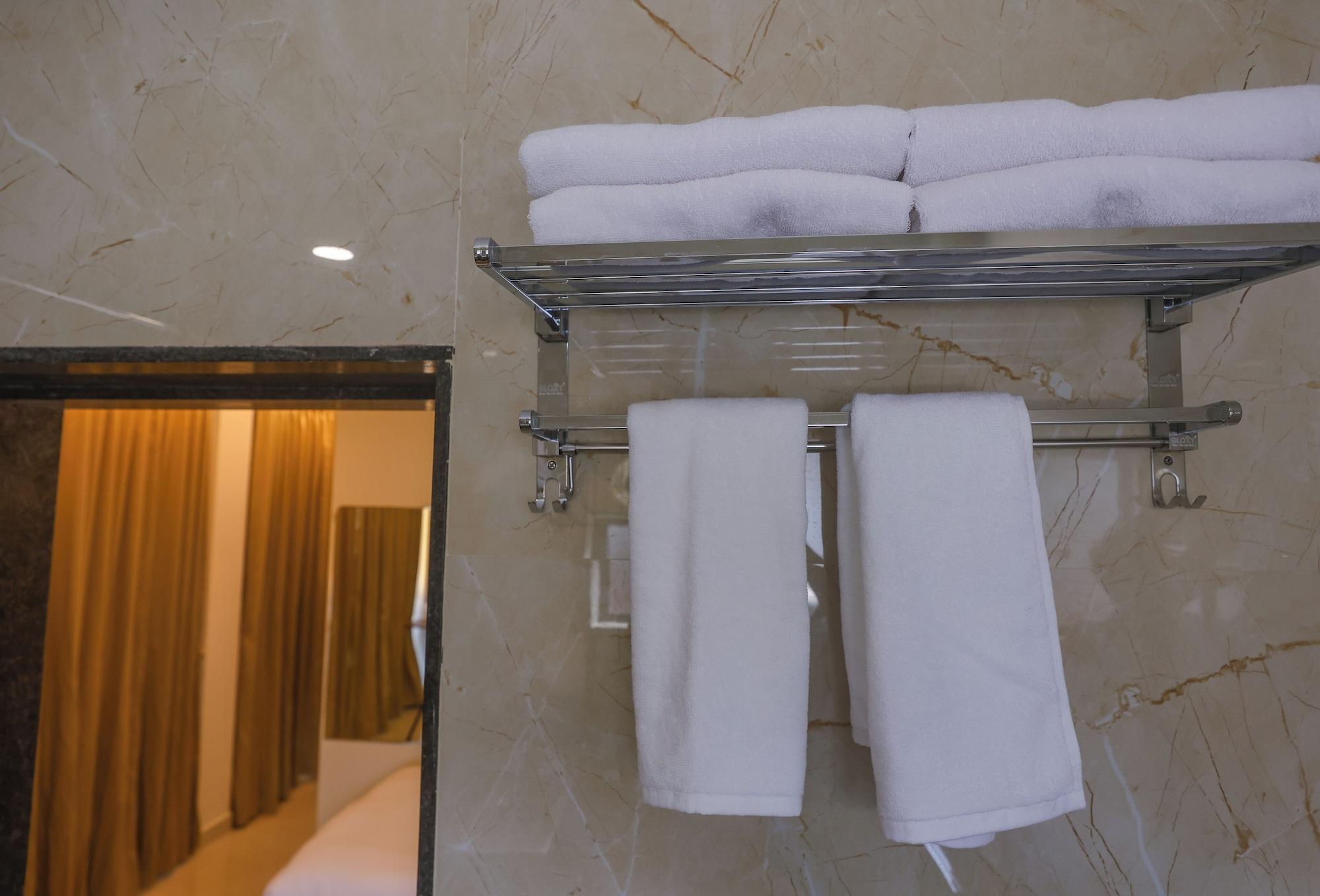 Varios Hotel Padubidri Comforts by Smart O'tel