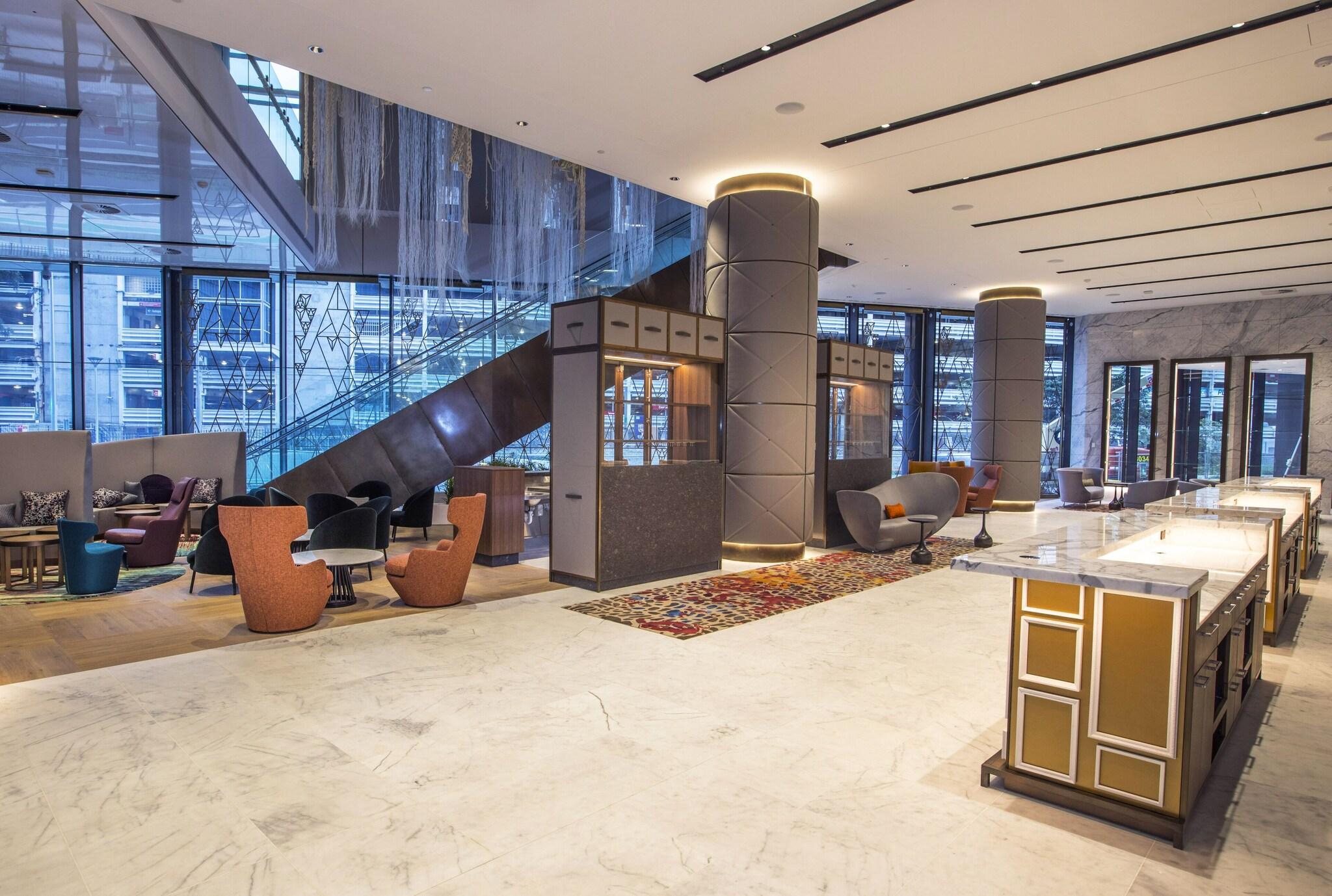 Vista Lobby Sofitel Sydney Darling Harbour