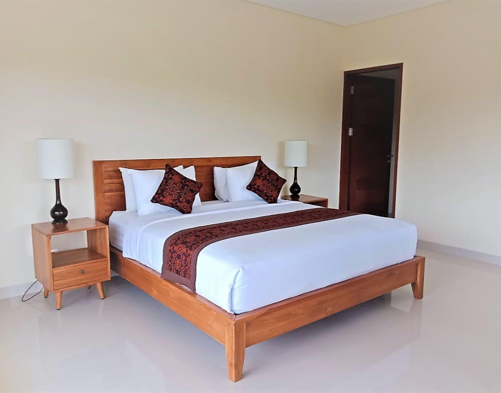 Varios D Lobong Suite