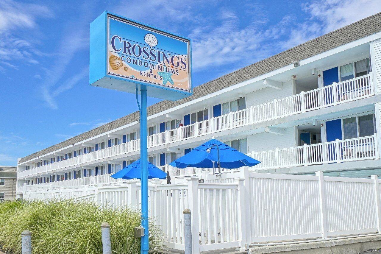 Varios The Crossings