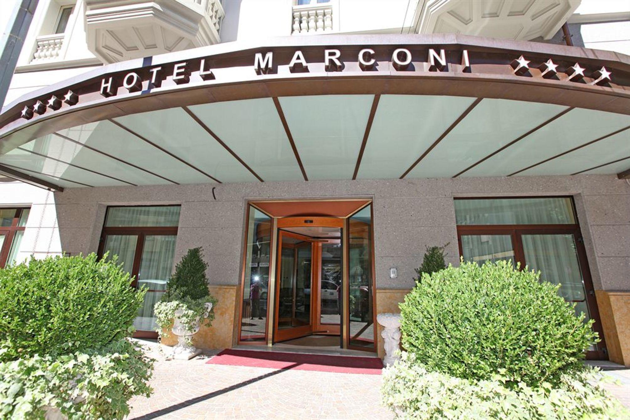 Vista da fachada Marconi Hotel