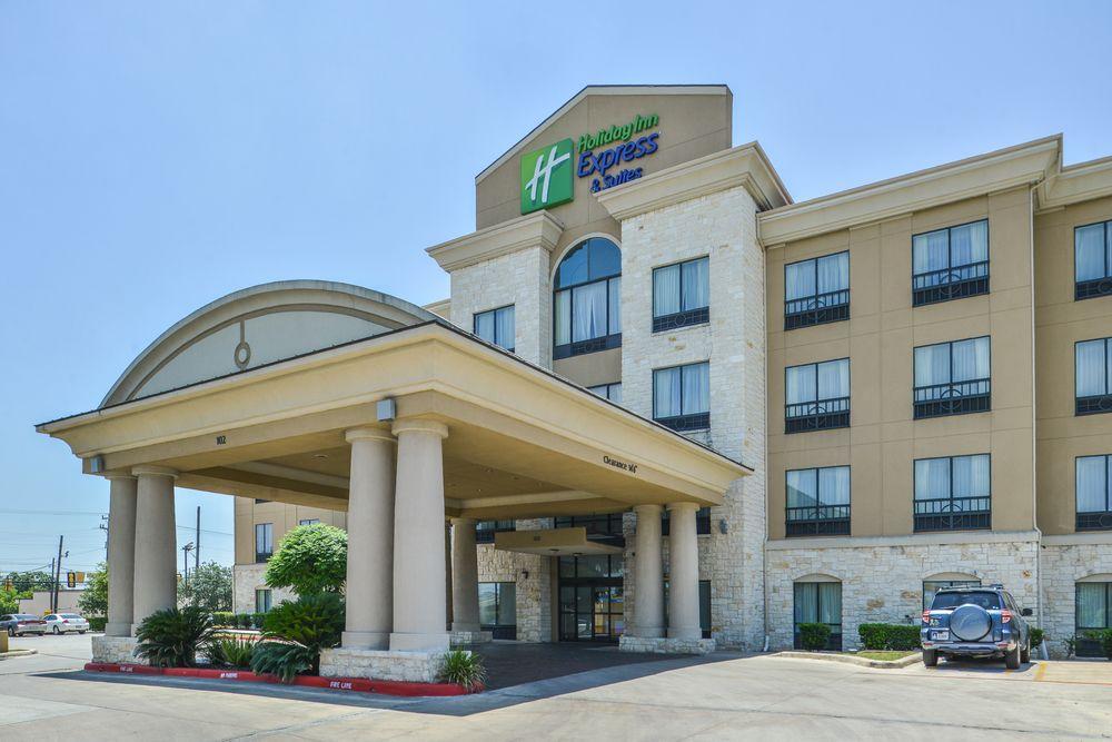 Vista da fachada Holiday Inn Express Hotel & Suites San Antonio-Medical Area