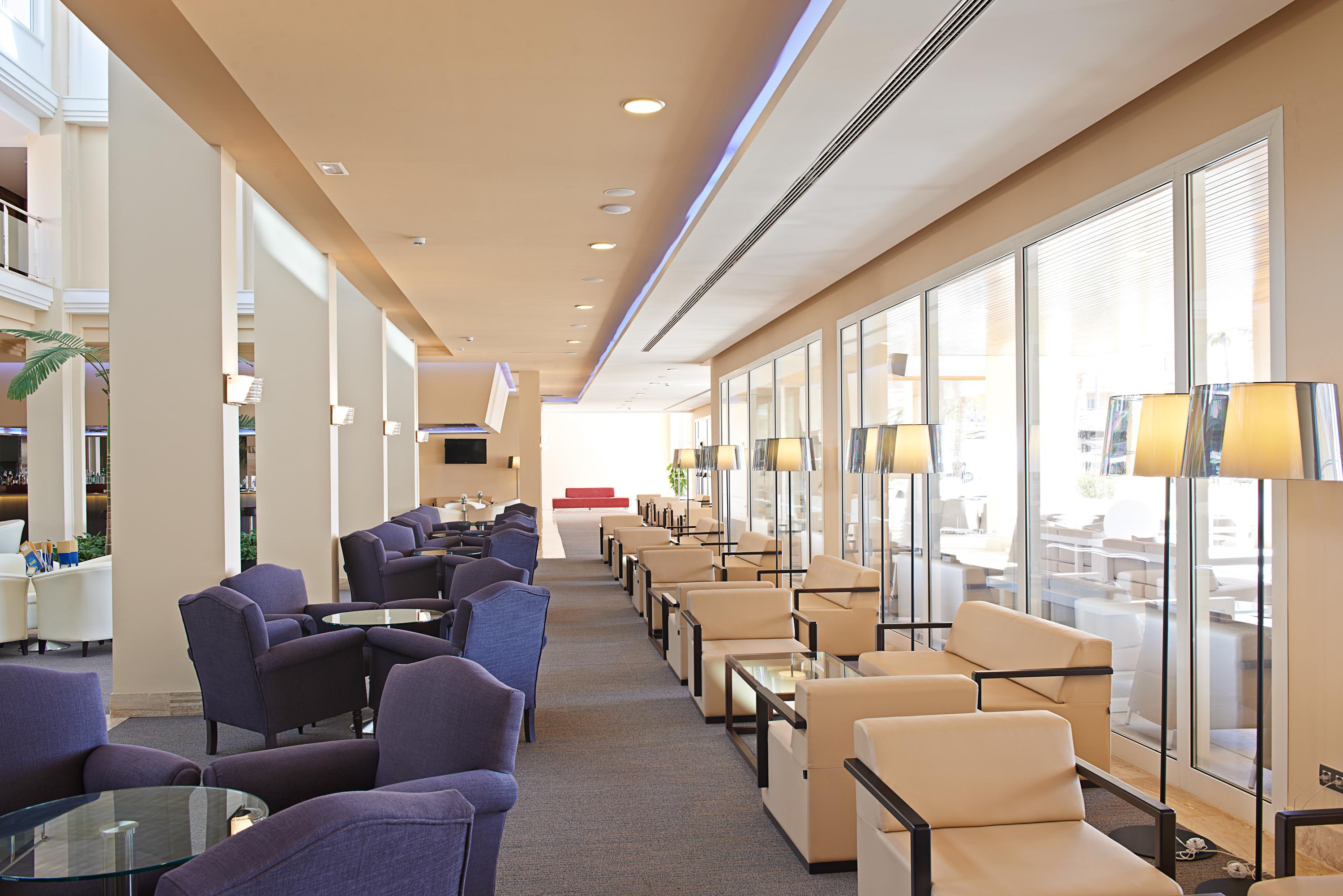 Vista Lobby Hipotels Playa La Barrosa - Adults Only