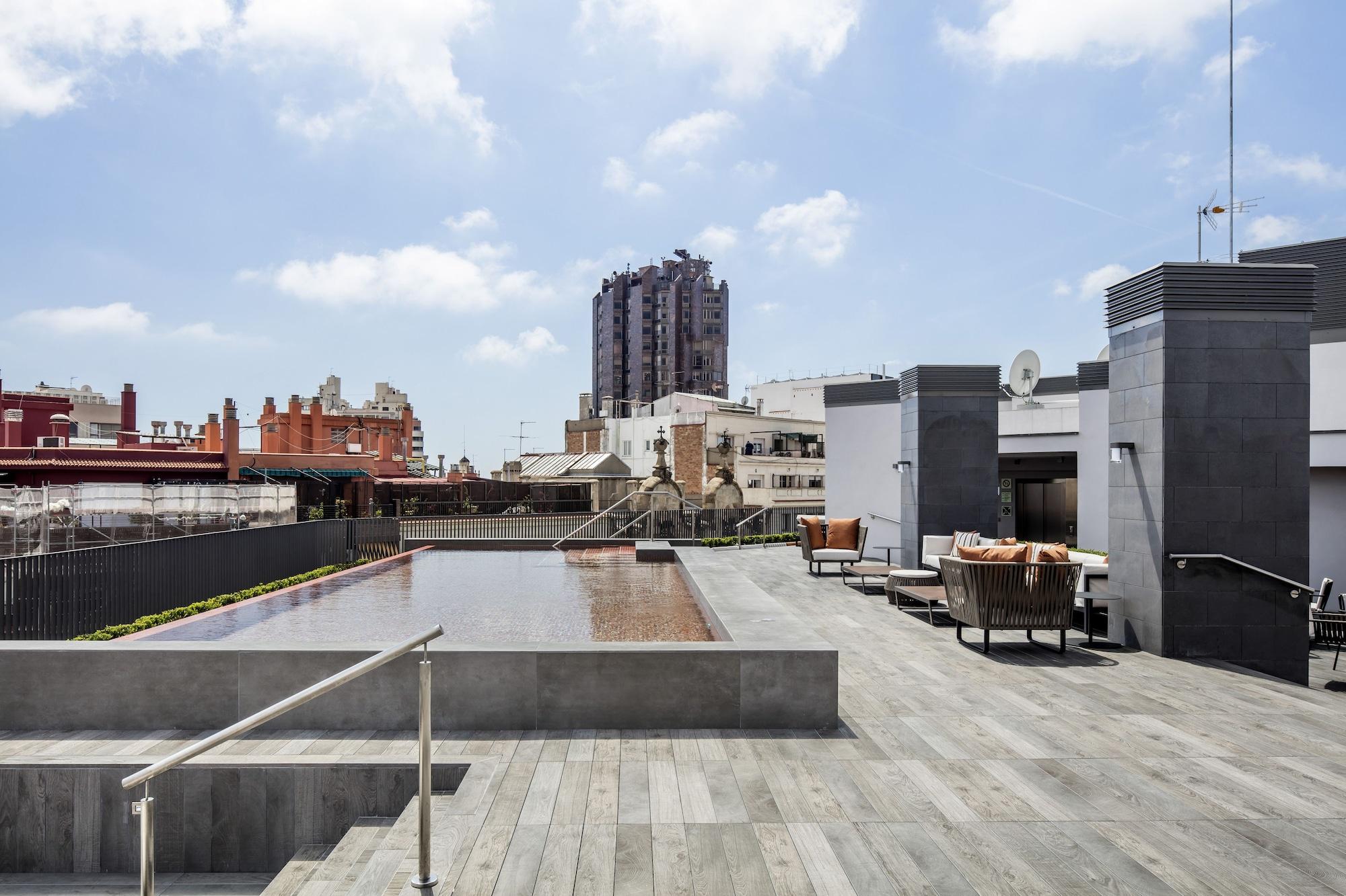 Varios Midtown Apartments