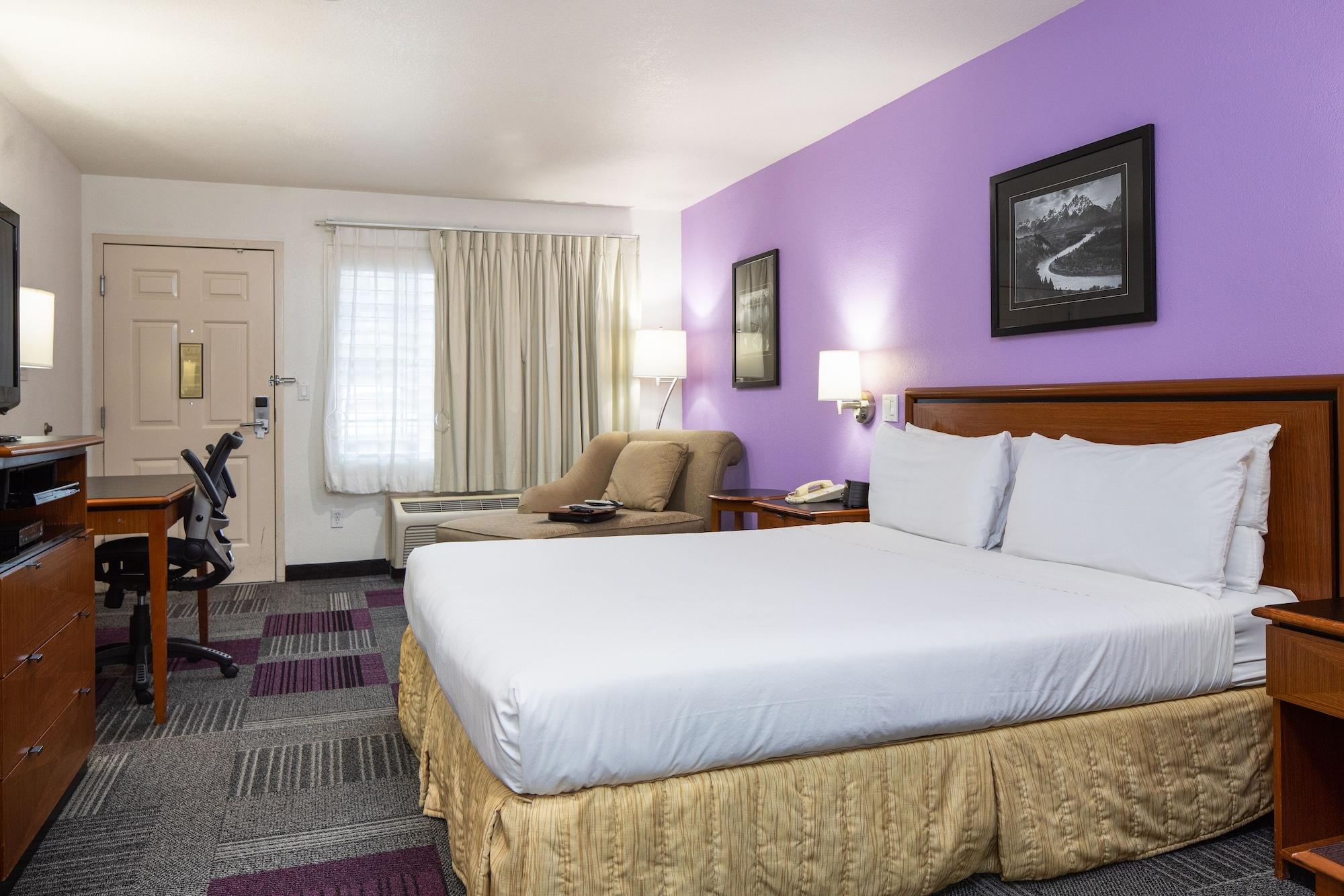 Habitación Atherton Park Inn & Suites