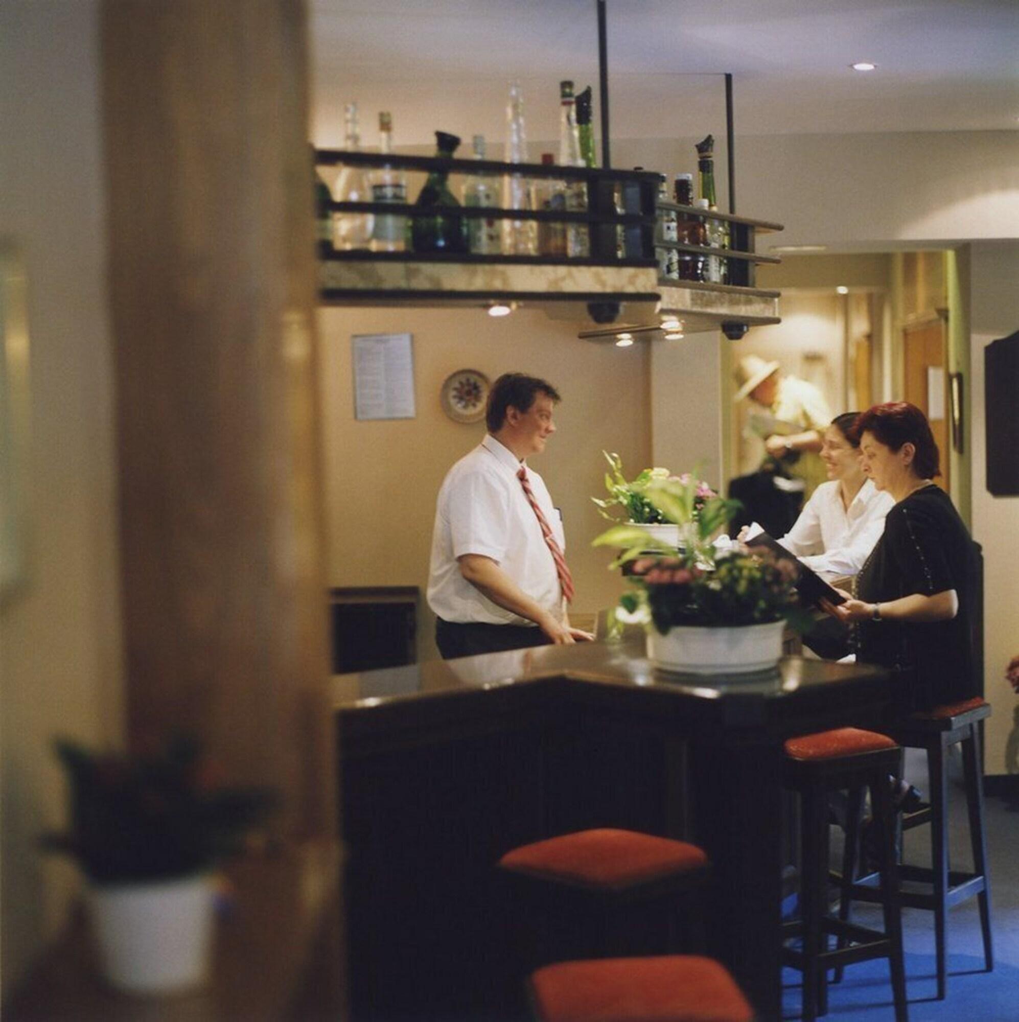 Bar/Salón Hotel Jedermann