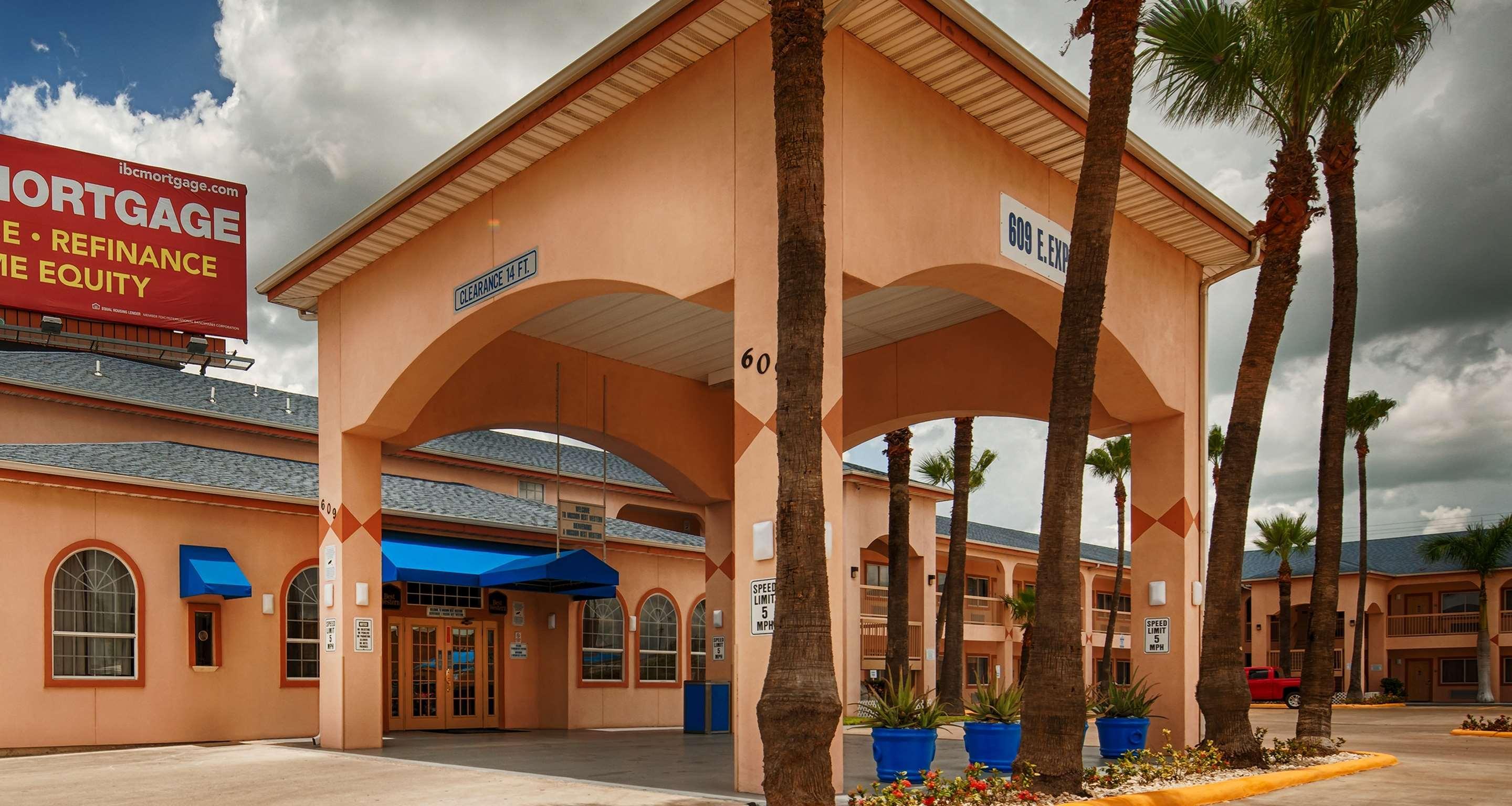 Vista Exterior SureStay Hotel By Best Western Mission