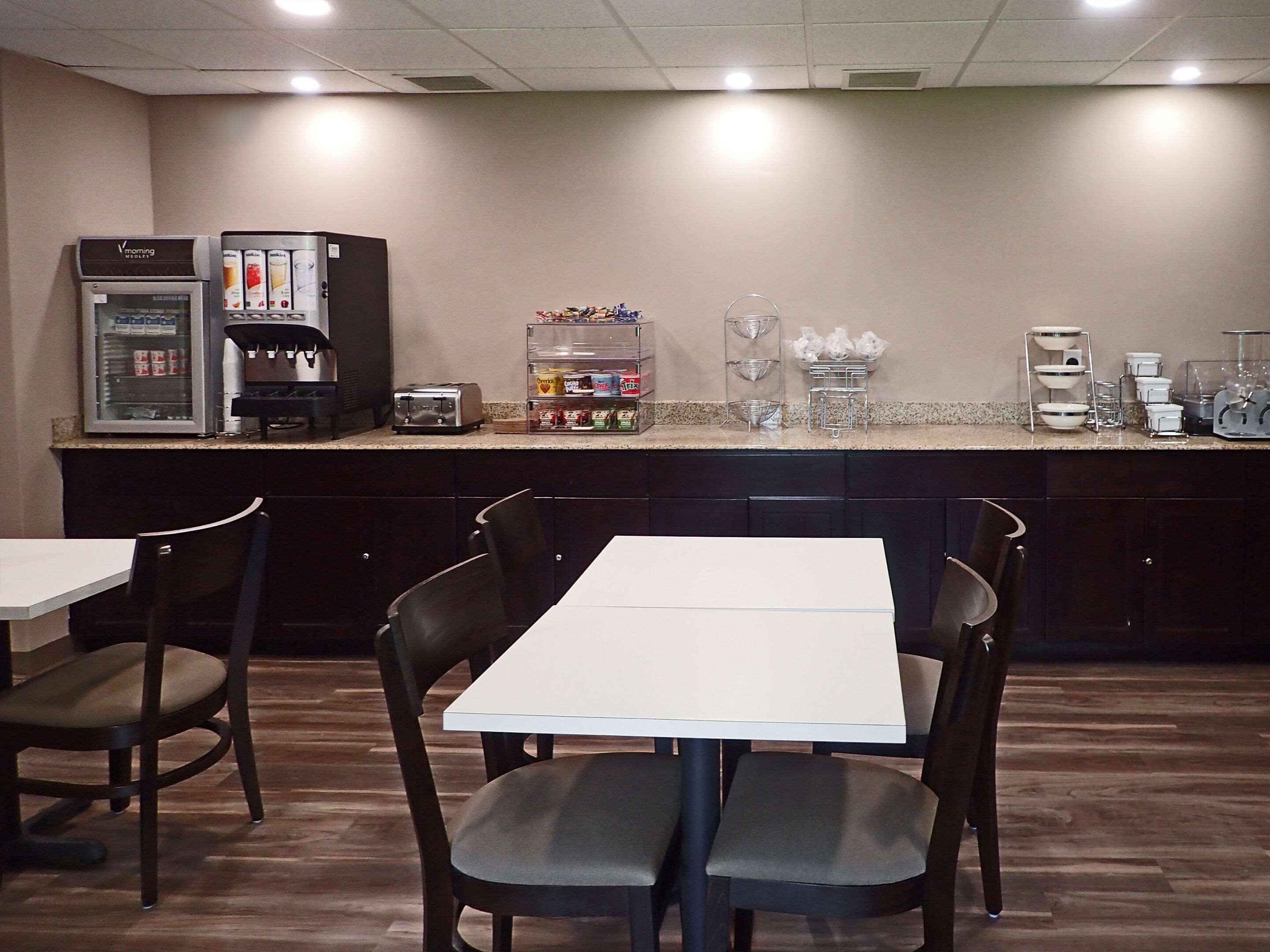 Restaurant Sleep Inn & Suites California