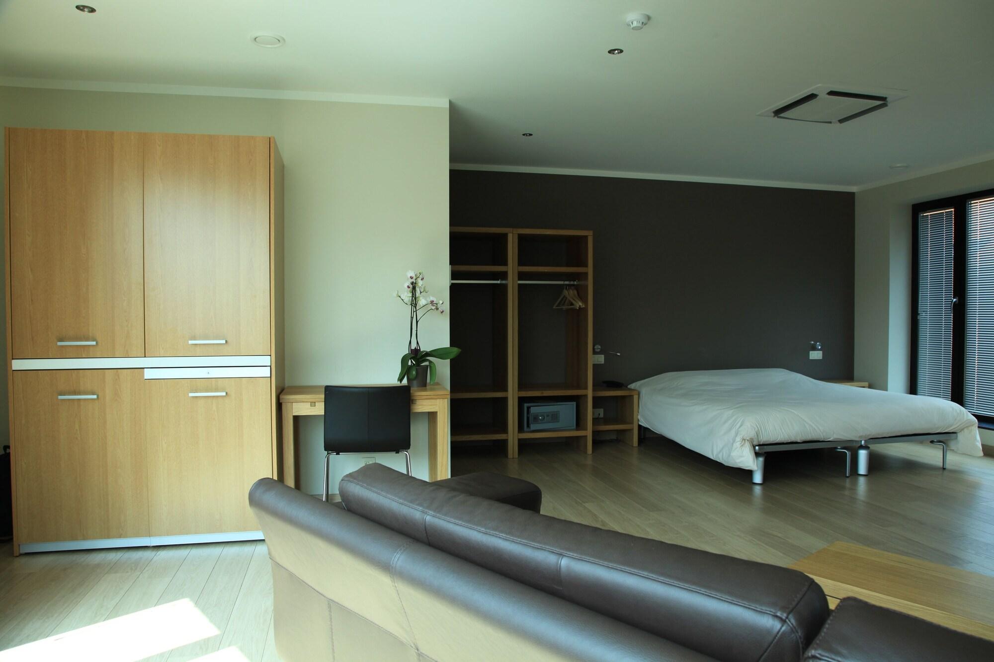 Varios Boardhousing ApartService