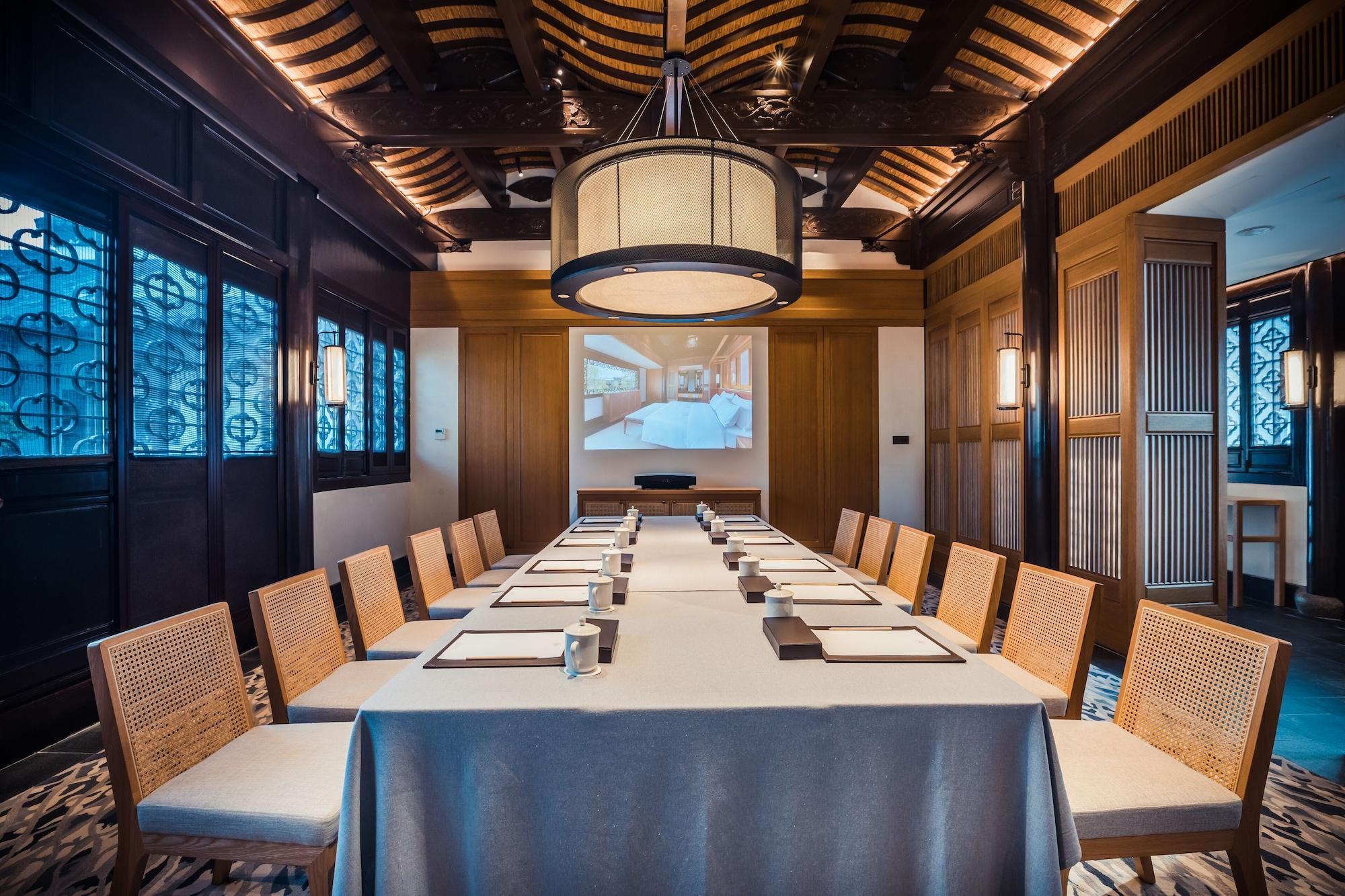 Sala de Reuniones Yihe lake shore Hotspring