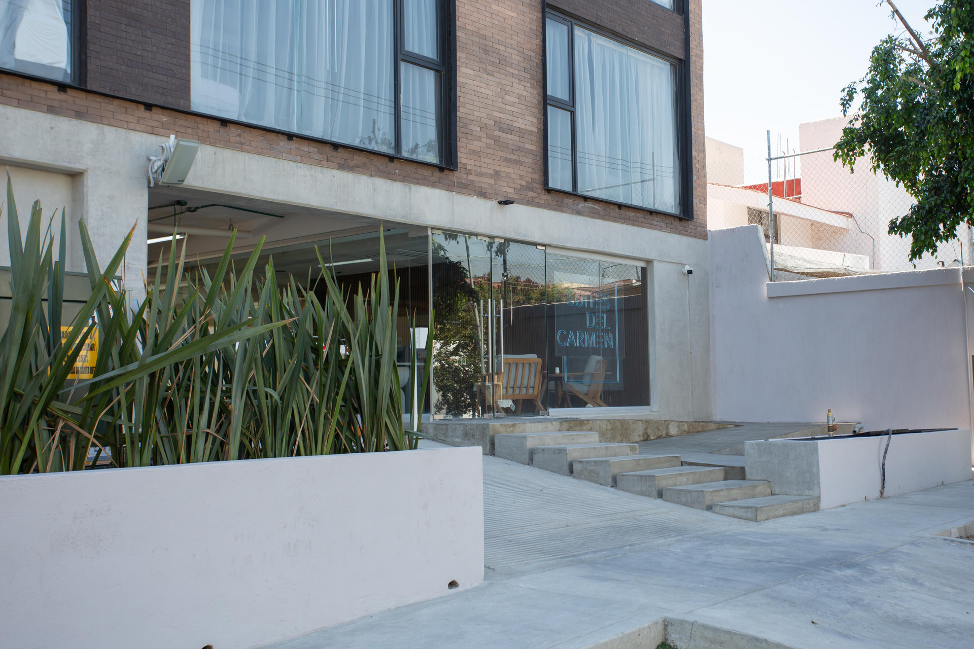 Vista Exterior Suites Del Carmen