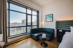 Alojamiento - Hotel Le Dauphin Montreal Centre Ville