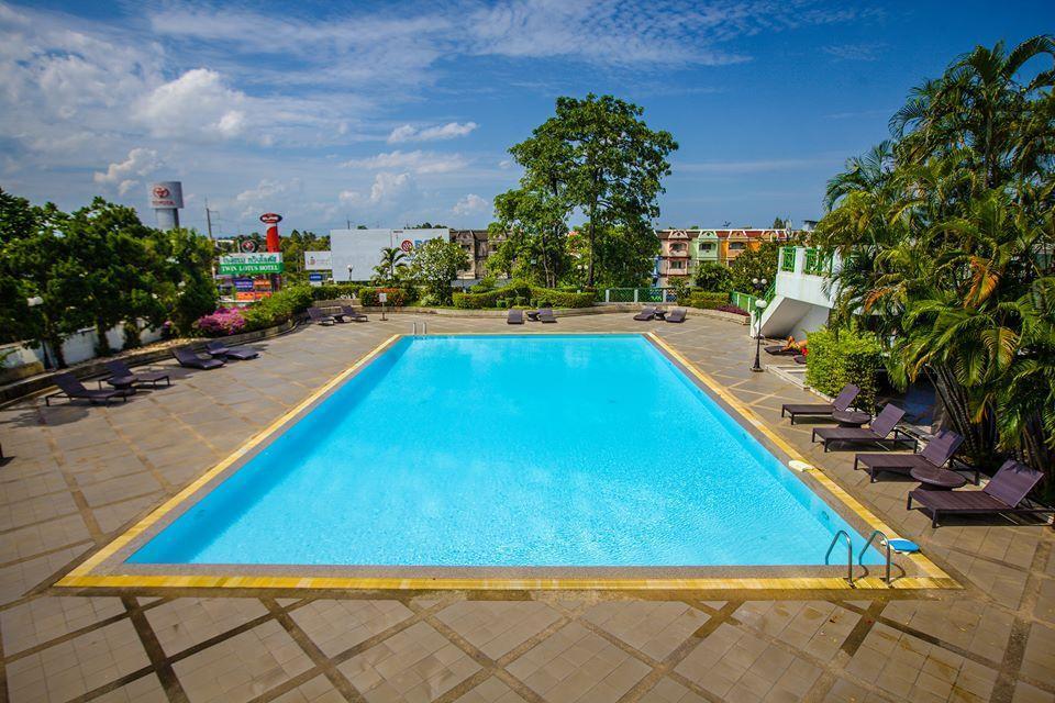 Vista Piscina Twin Lotus Hotel, Nakhon Si Thammarat