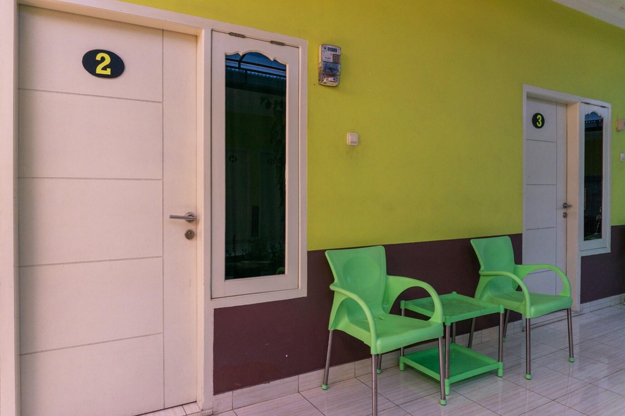 Comodidades del Alojamiento RedDoorz @ MT Haryono Street Waingapu