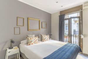 Alquiler Vacacional - Lovely and Central 4 BR Apartment