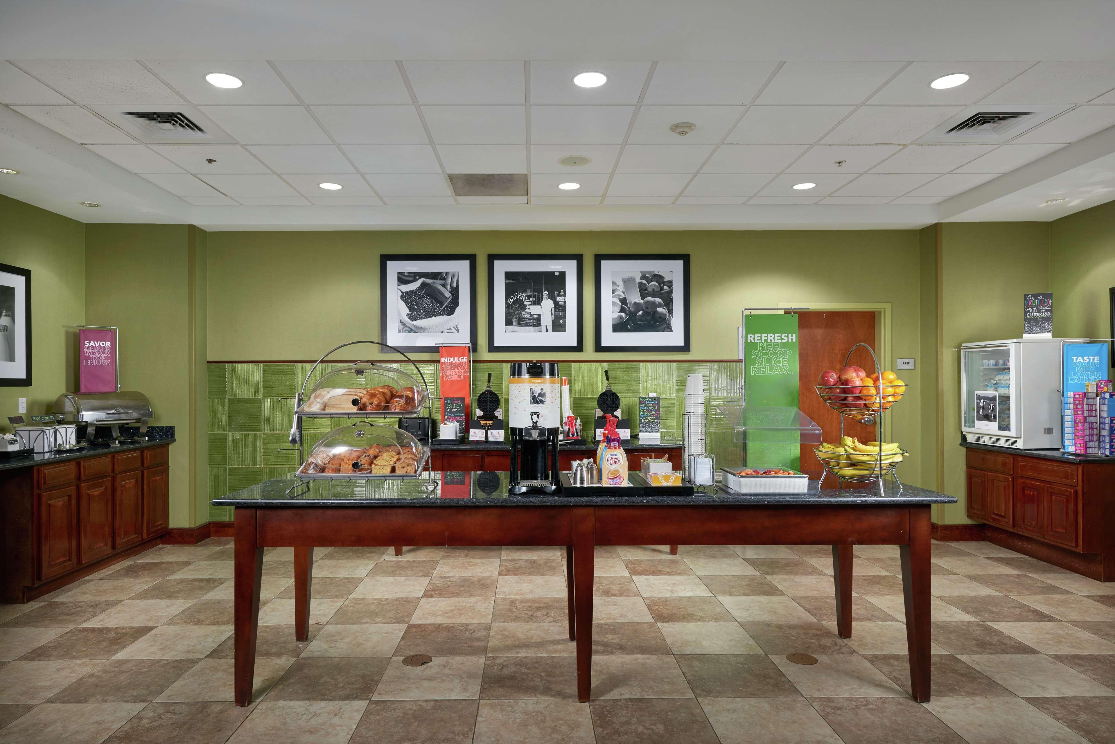 Restaurant Hampton Inn Bermuda Run Winston-Salem