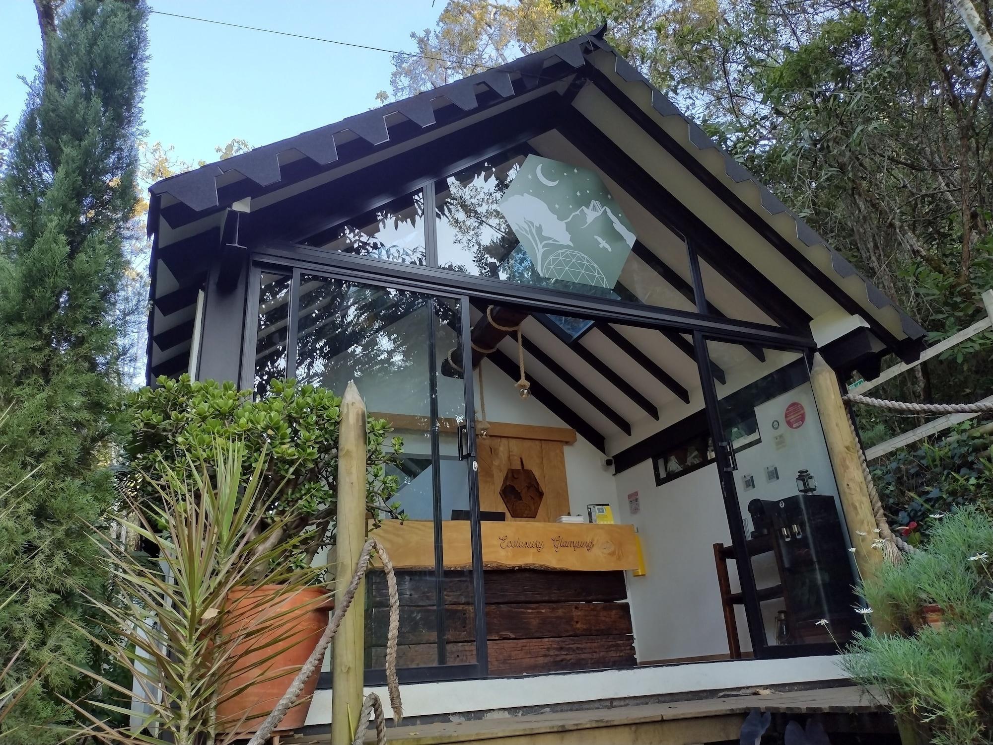 Vista Lobby Ecoluxury glamping