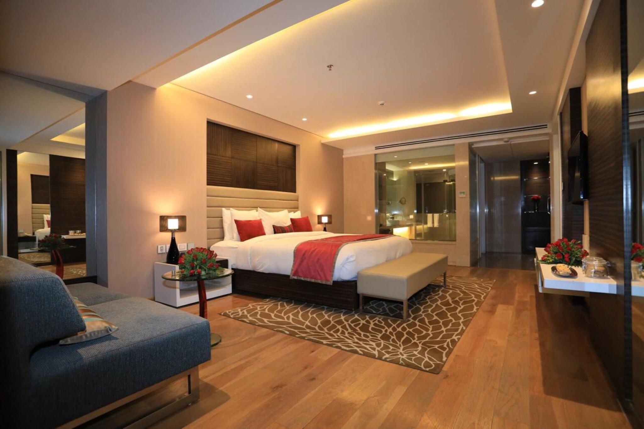 Vista Lobby Radisson Udaipur