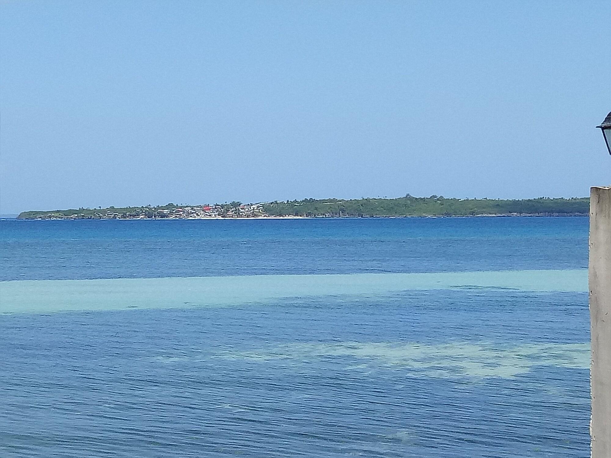 Playa Kiwi's Hidden Resort