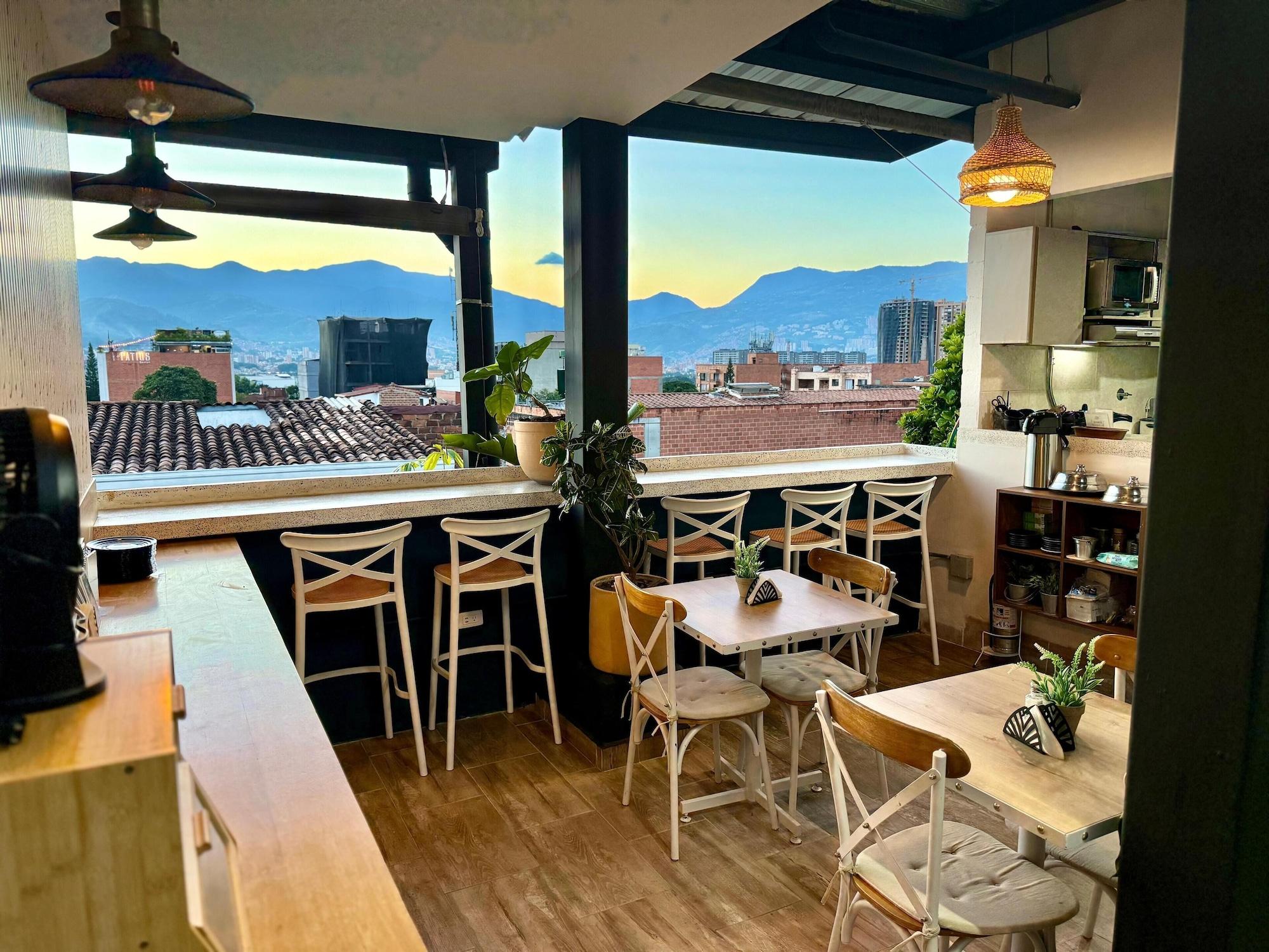 Restaurant Manila Hotel Boutique