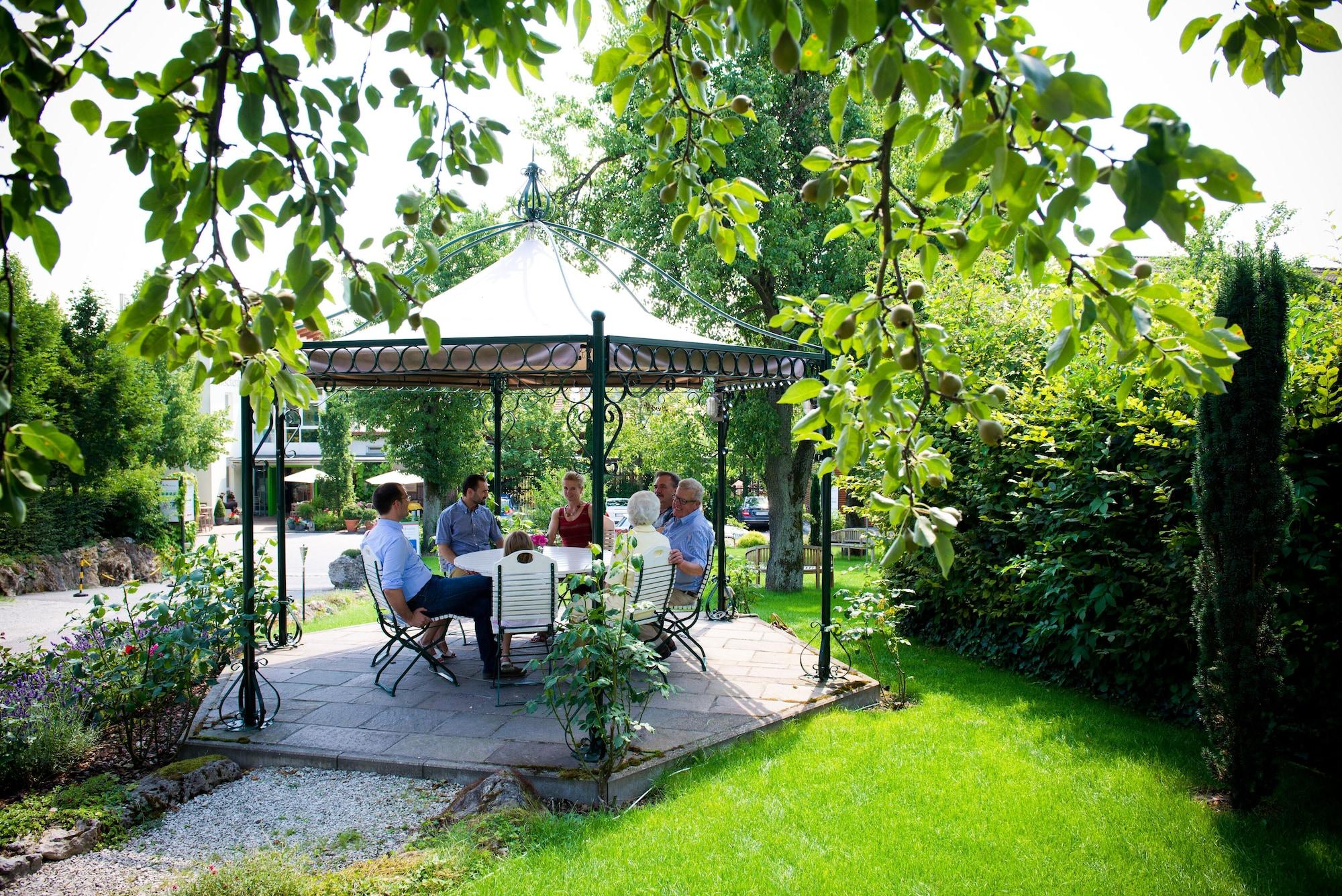 Vista Exterior Romantik Hotel Hirschen