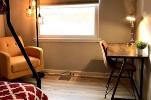 Alquiler Vacacional - NEW Central Air!! Cute, family home, large fenced backyard and patio area!