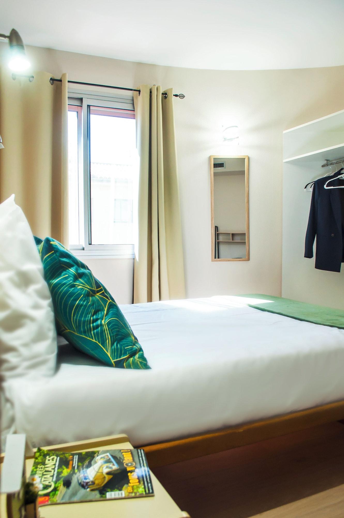 Varios Hotel Kennedy