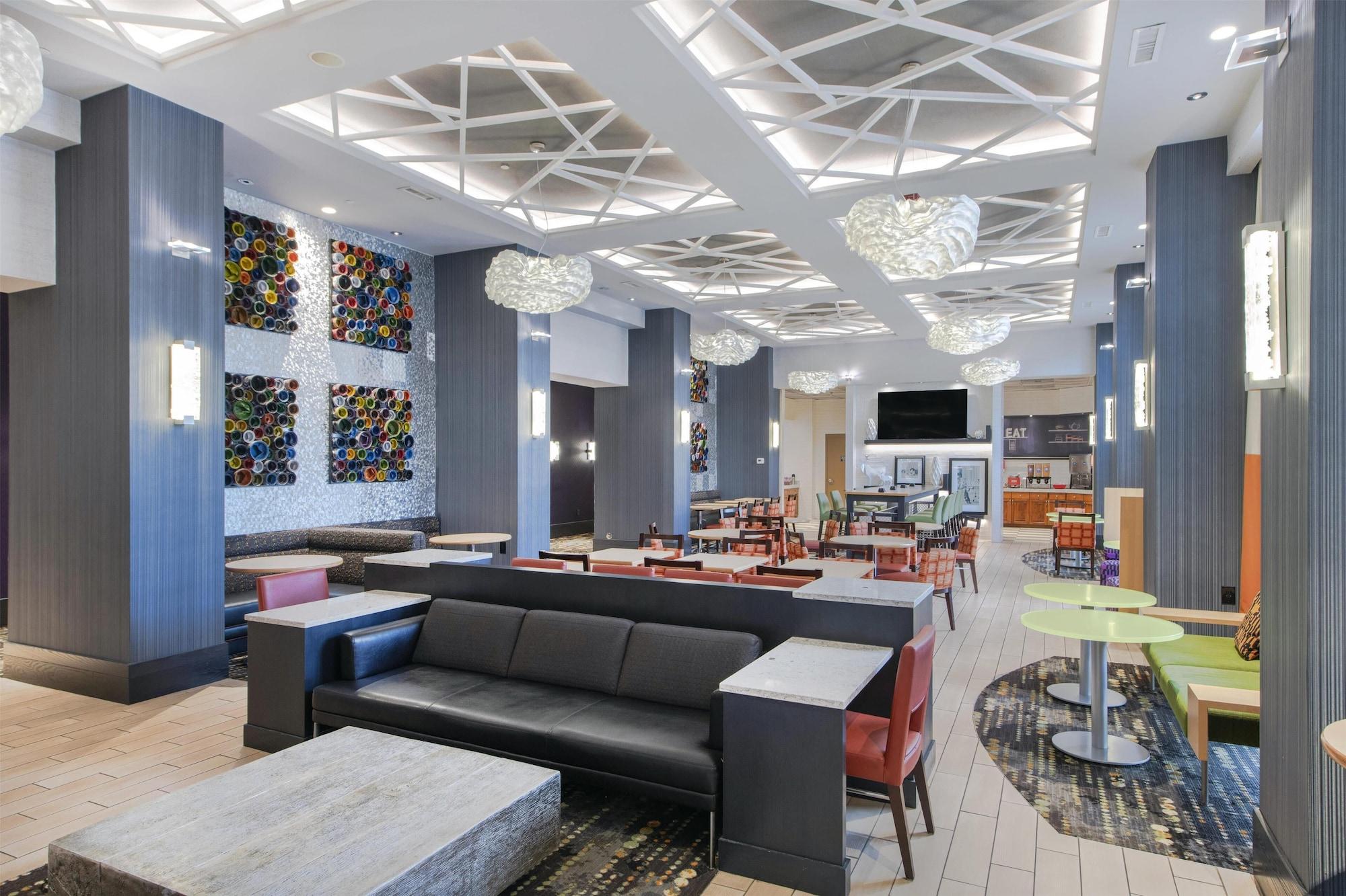 Vista Lobby Hampton Inn & Suites Raleigh-Durham Airport-Brier Creek