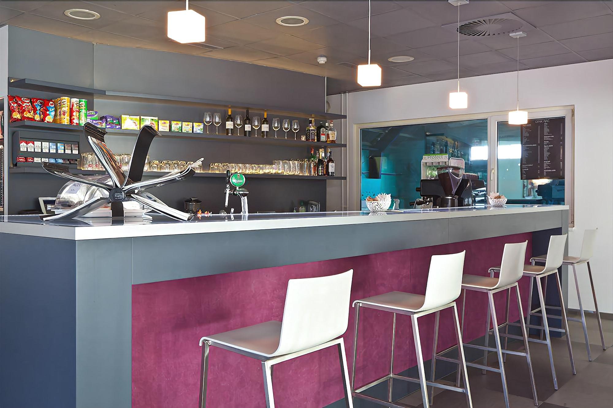 Bar/Salón BIT Center Hotel