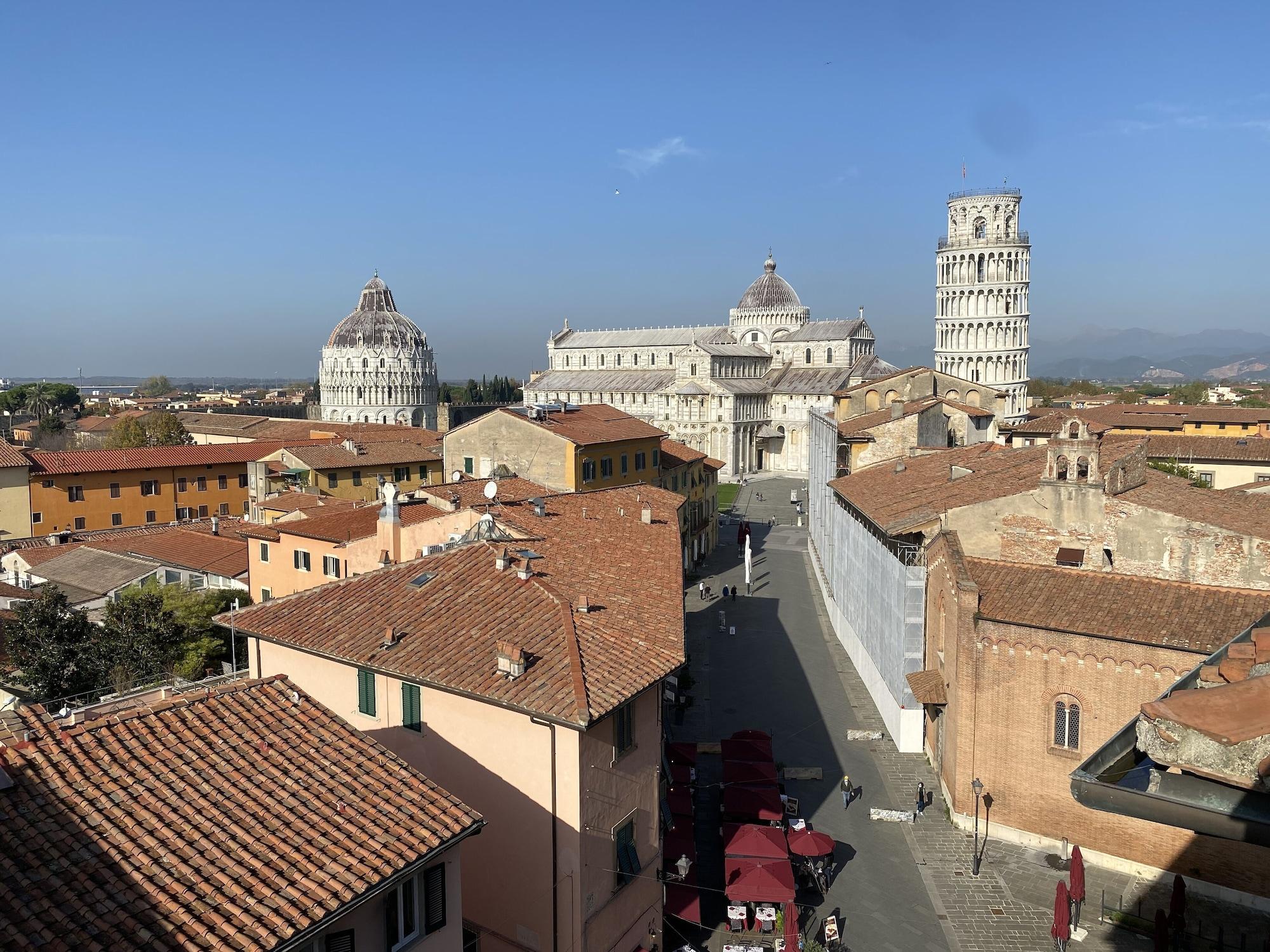Vista Exterior Grand Hotel Duomo