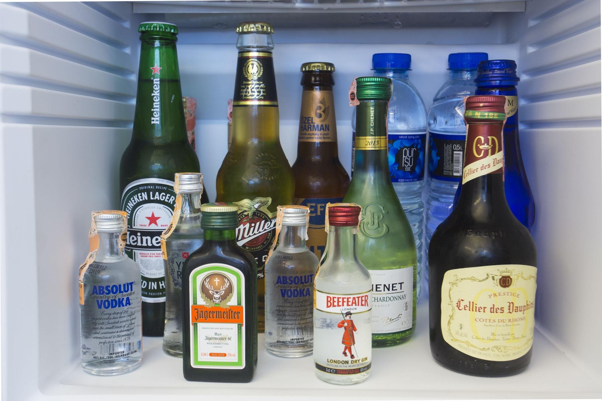 Bar/Salón Zeniva Hotel